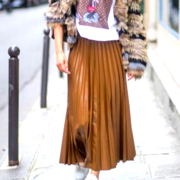 H&M Brown Leather Midi A-Line Pleated Skirt Full Circle - Picture 2 of 15